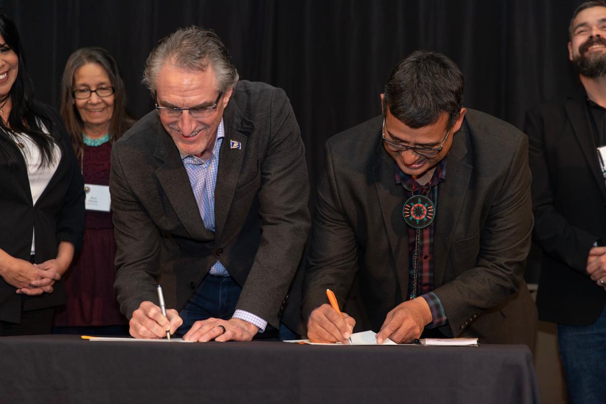 Governor Burgum and MHA Chairman Mark Fox sign memorandum of understanding